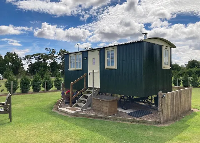 The Hawthorn Shepherds Hut