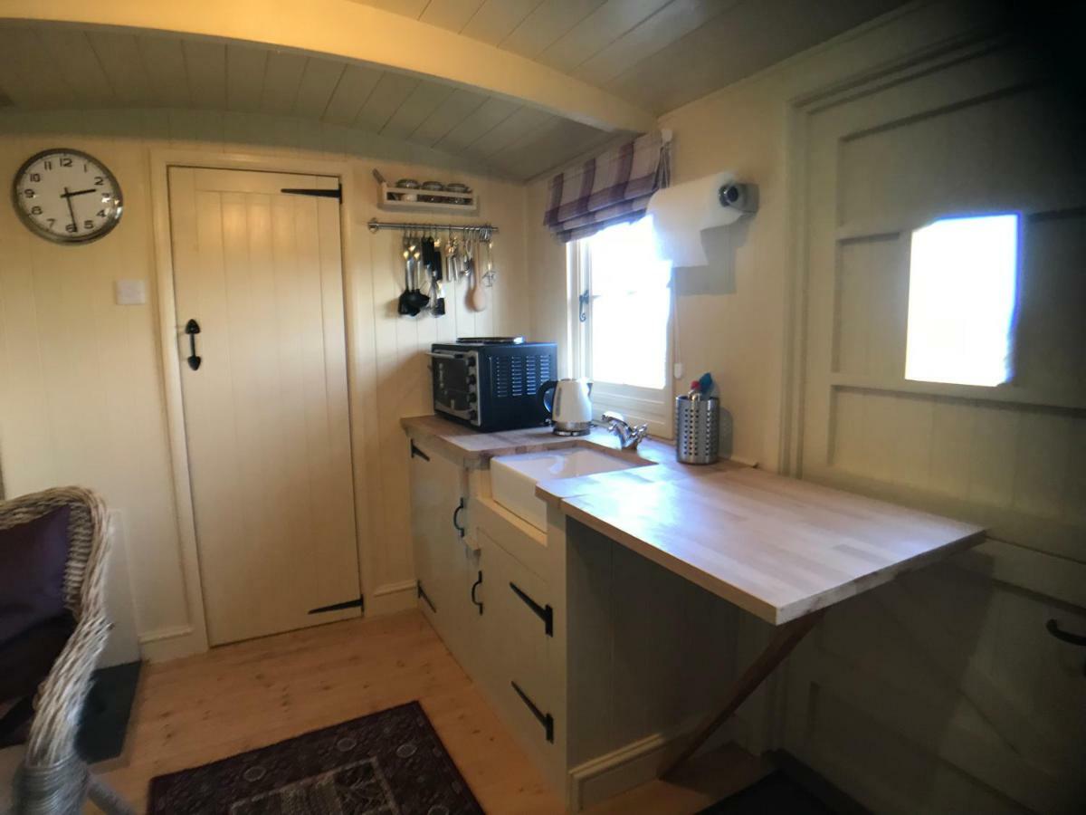 Holiday home The Hawthorn Shepherds Hut *