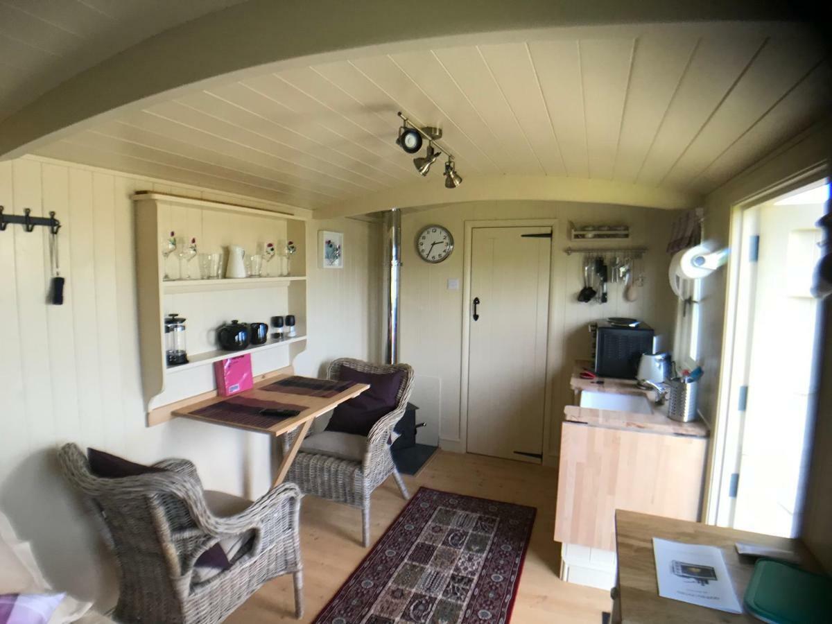The Hawthorn Shepherds Hut Holiday home Eyemouth